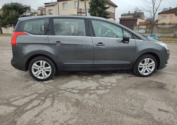 Peugeot 5008 cena 27700 przebieg: 194000, rok produkcji 2011 z Poręba małe 667